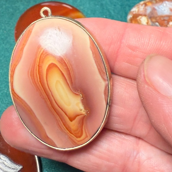 Bundle of Orange Stone Pendant Set - Picture 4 of 7